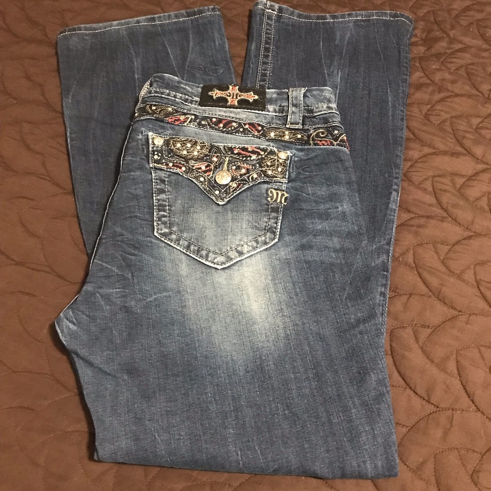 Miss Me Mid-Rise Easy Boot size 33